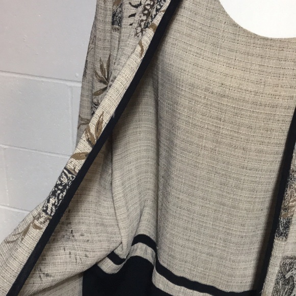 Liz Baker Animal Design 1pc Cardigan/Top - Picture 4 of 8